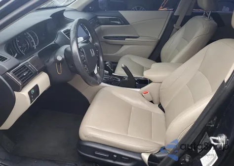 2017 Honda Accord Exl z USA, uszkodzony, nr VIN 1HGCR3F06HA042563